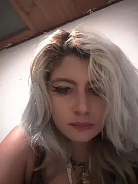 Hollywouldd's cam snapshot