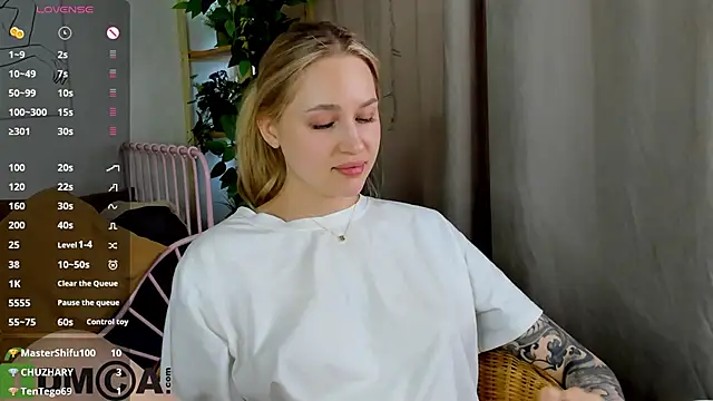 Carol__Cox's cam snapshot