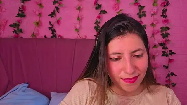 Alyy_Brown's cam snapshot