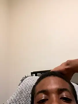 Hellboy223762 live sex cam