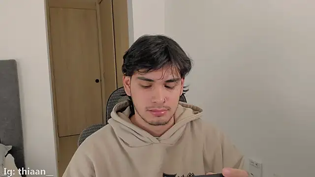 thiaann's cam snapshot