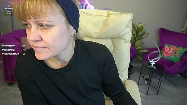 BellaLaPetit's cam snapshot