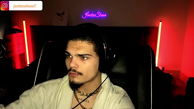 JordanShow live sex cam