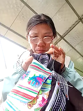 bella-la live sex cam