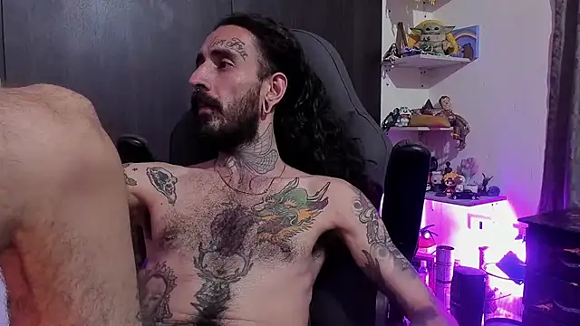 harry_reems1's cam snapshot