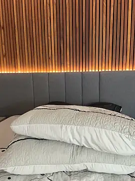 EmiilyAdams_'s cam snapshot