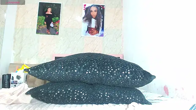 k_stormi_ live sex cam