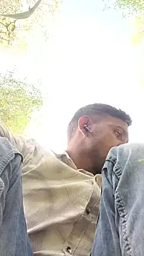 BiggerDickGuy live sex cam