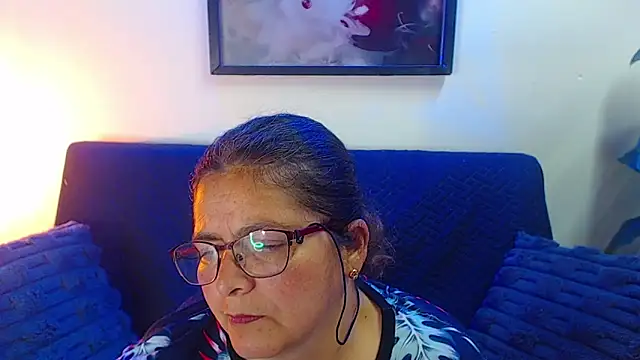 Linda_banks_'s cam snapshot