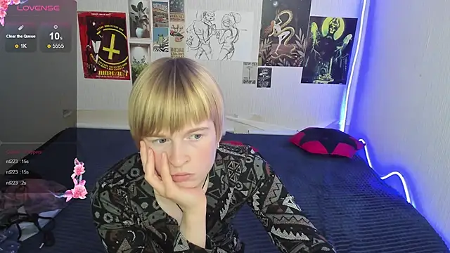 Cattie_w_'s cam snapshot