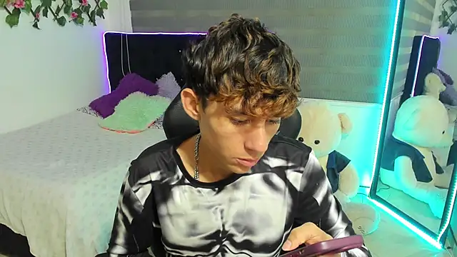 Antonythiago_couple's cam snapshot