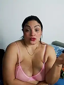 tiffany_Johnson1's cam snapshot