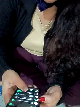 Mannat-222's cam snapshot