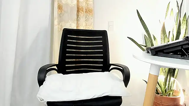 JuanDiegoKing live sex cam