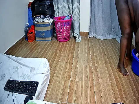 happy_sonia's cam snapshot