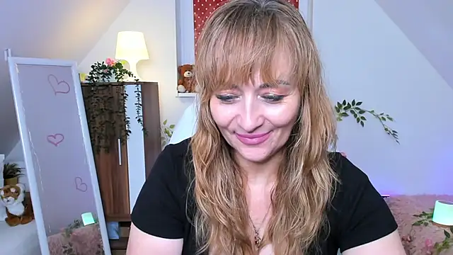 naughtymilane's cam snapshot