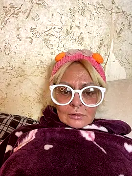 Gardener_of_Illusions's cam snapshot