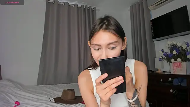 Amy_Loveme's cam snapshot