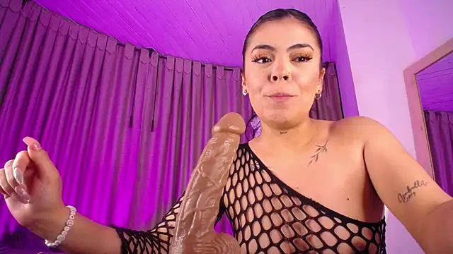 Tamararosses's cam snapshot