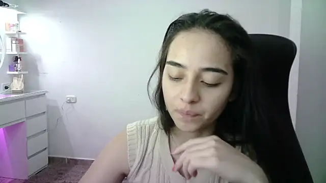 aineangeel's cam snapshot