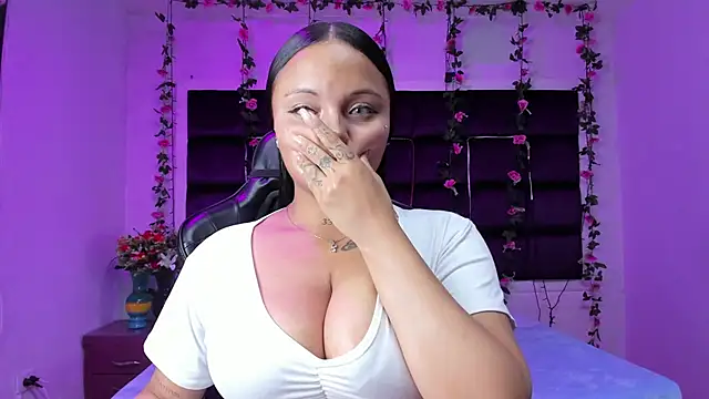 sweelanna__'s cam snapshot