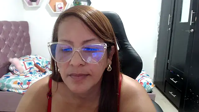 cristydirtyhot's cam snapshot