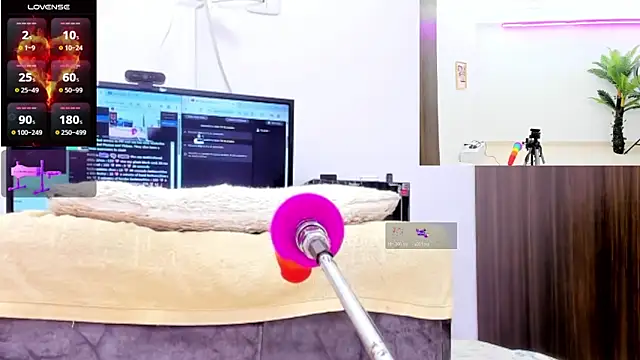 Paulina_Davis_'s cam snapshot