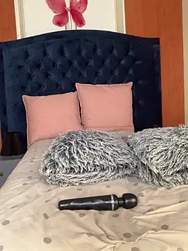 VeryGoodBadGirl1's cam snapshot