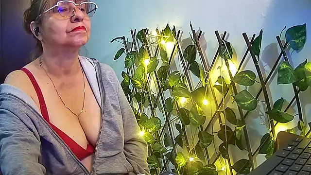 nicoltatiana_'s cam snapshot