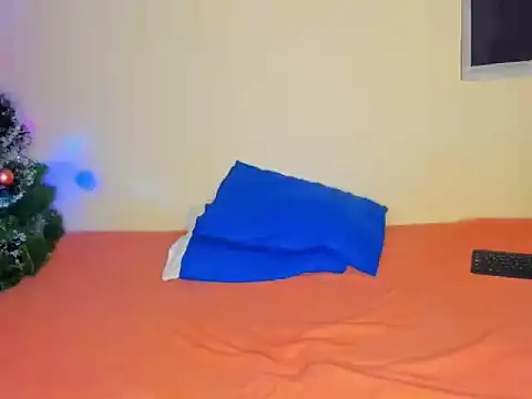 astredad2025's cam snapshot