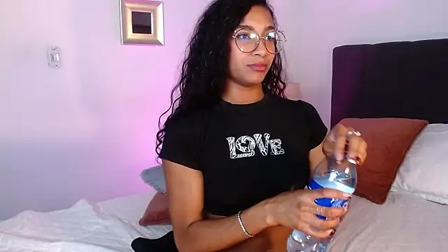 SashaBowei's cam snapshot