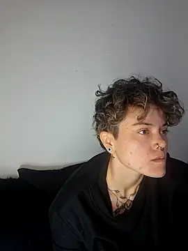 megan_cr's cam snapshot