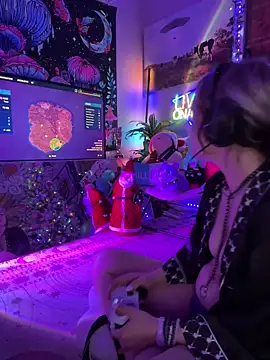 Cutiepiespanks's cam snapshot