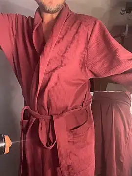 Brando2585 live sex cam