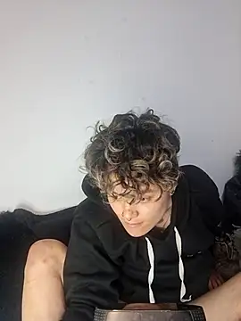 megan_cr's cam snapshot