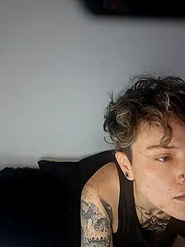 megan_cr's cam snapshot