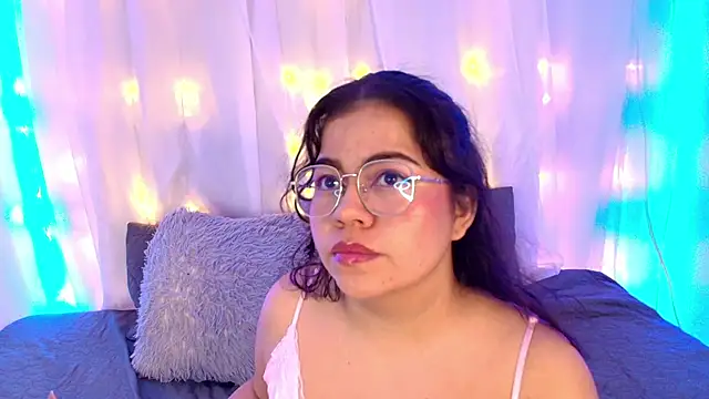 LilyRousee's cam snapshot