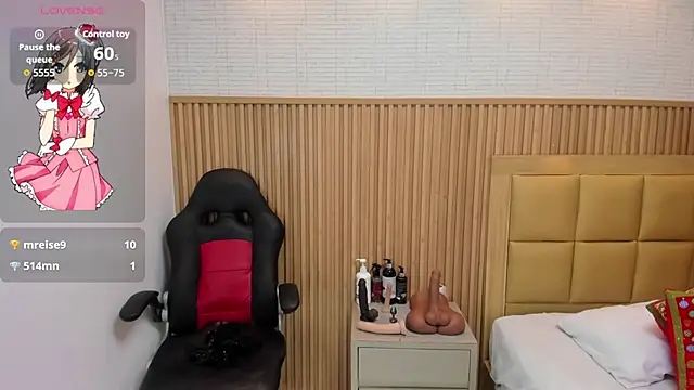 LOLAMAXI's cam snapshot