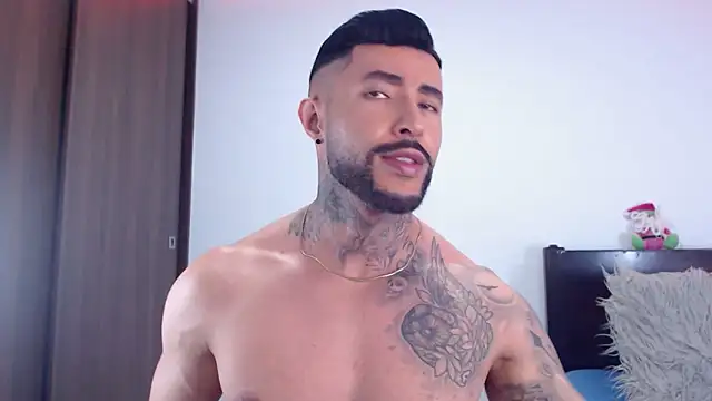 andrea_de_lucaa's cam snapshot