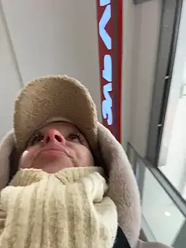 LikaCat's cam snapshot