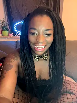 HotKaylaa's cam snapshot