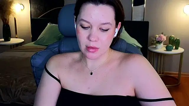 katy__moonj's cam snapshot