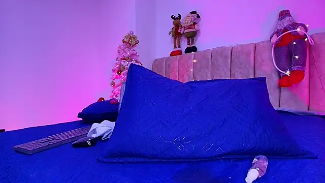 arl_chloee's cam snapshot