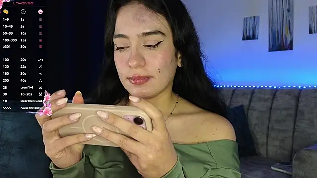 ZaraDames_'s cam snapshot