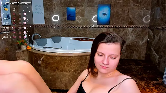 MelindaTin's cam snapshot