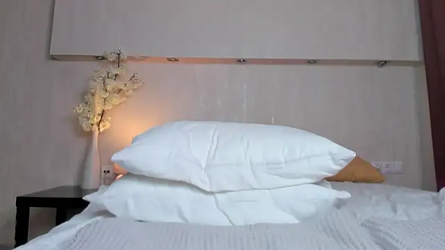 Erika_Carpenter's cam snapshot