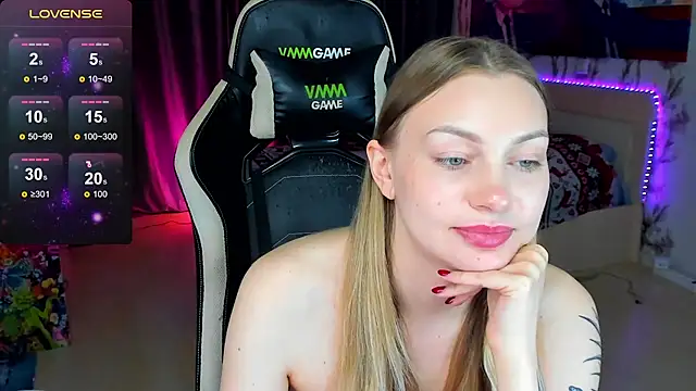 BiMolly's cam snapshot