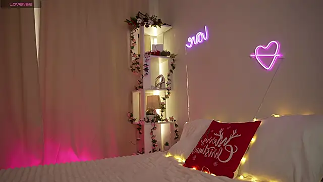 lanaa_me's cam snapshot