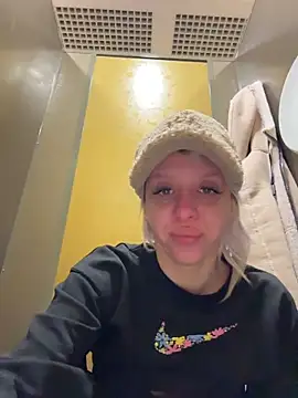 LikaCat's cam snapshot