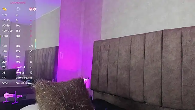 LanaMills_'s cam snapshot